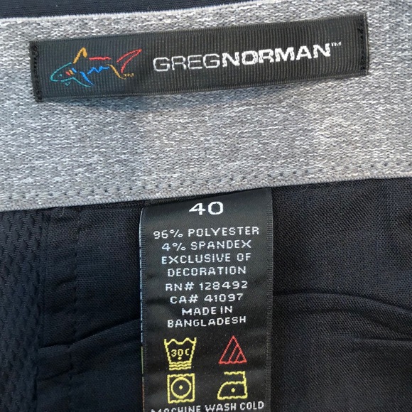 NWT Greg Norman Black Shorts Size 40 - Picture 2 of 5